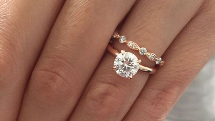 Toto je najpopulárnejší snubný prsteň. Máte ho aj vy?