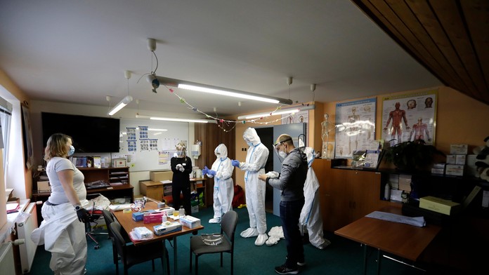 Zvláštna noc na Farme