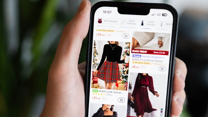 Fast fashion gigant má využívať pri predaji nekalé praktiky. Spotrebiteľská organizácia podala do Bruselu sťažnosť