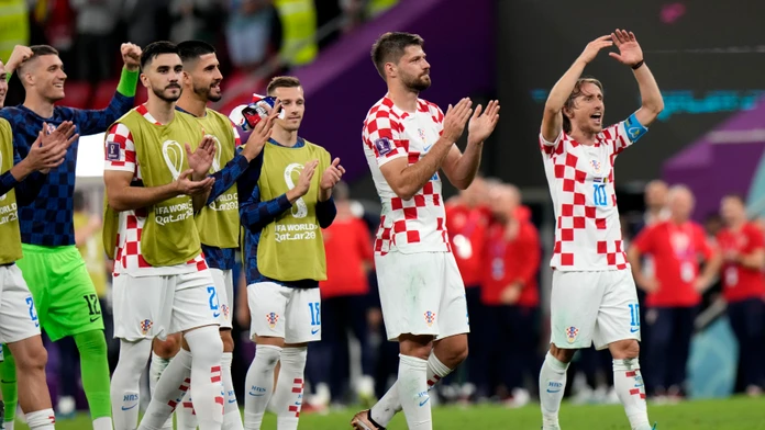 Prvá penaltová dráma v Katare pre Chorvátov. Japonci pohoreli na Livakovičovi