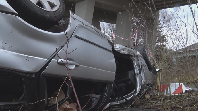 Zlatan Ibrahimovič z AC Miláno oslavuje gól proti Cagliari v zápase talianskej futbalovej Serie A v Miláne 29. januára 2012.