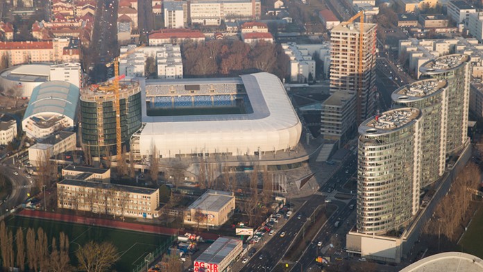 Na leteckej snímke Národný futbalový štadión (v strede) a Tri veže (vpravo).