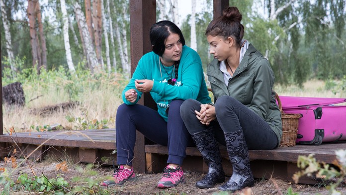 Lenka s Miškou v Dome pravdy