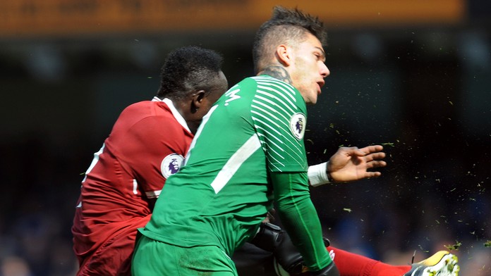 Maneho zákrok na brankára City Edersona.