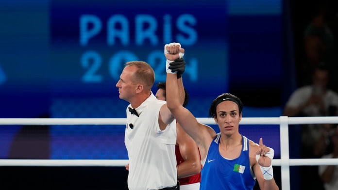 Imane Khelifová po postupe do olympijského finále