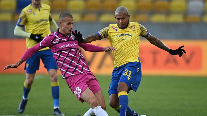 Futbalista Pohronia Richard Lásik v zápase Fortuna ligy.
