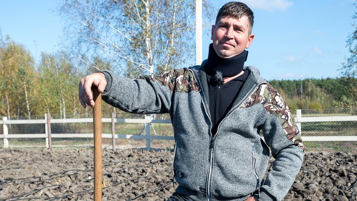 Pán Milton s nádorom.