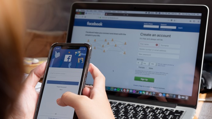 Aj váš Facebook robí divy? Používatelia z celého sveta sa sťažujú na čudné odkazy