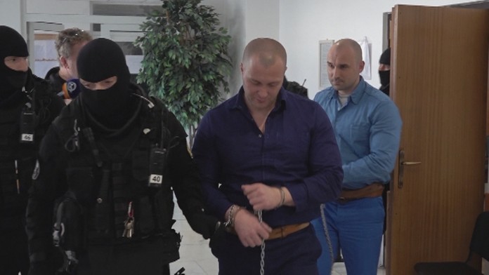 Členovia Maslákovho gangu na súde.