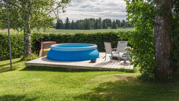 Letné kúpanie má ďalšiu obeť: Pri Košiciach sa v bazéne utopil chlapec (†10)