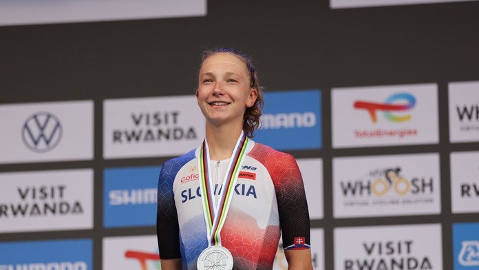 Viktória Chladoňová