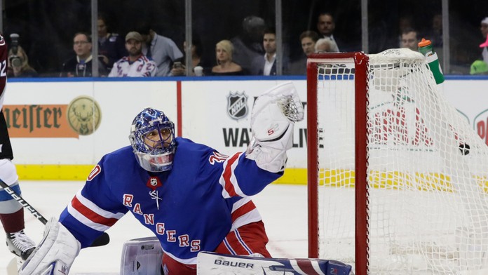 Andrej Babiš , uprostred šéf sociálnych sietí Marek Prchal a vľavo prvý podpredseda ANO Jaroslav Faltýnek.