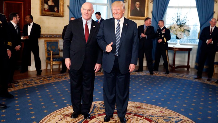 Joseph Clancy v marci odstúpi zo svojej funkcie.