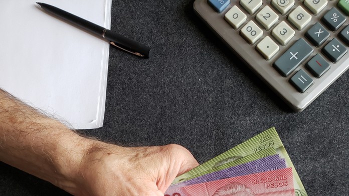 Firma poslala omylom zamestnancovi výplatu vo výške 169-tisíc eur. Následne sa vyparil