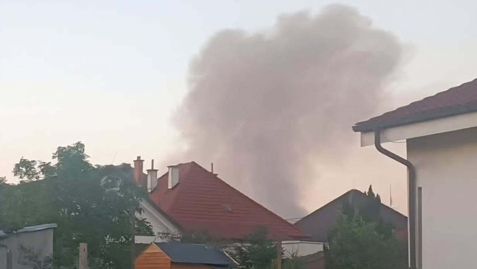 FOTO: Požiar vo vojenskom obvode pri Rohožníku. Armáda má situáciu pod kontrolou