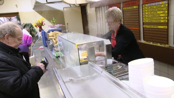 19 Karmina konci.transferweb_jpg_bez_watermarku_1.jpg