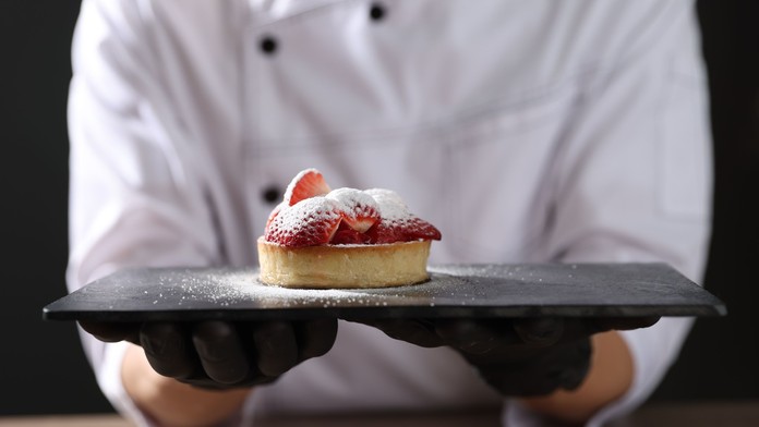 Cukrár z Facebooku naletel inšpektorom. Odhalili ho jednoduchým trikom