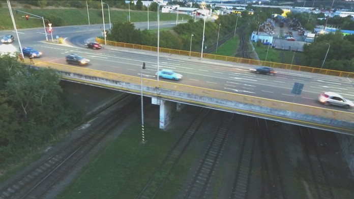 Na Slovensku sa dlho do mostov neinvestovalo a tu je výsledok. Okrem hlohoveckého zatvárajú ďalší