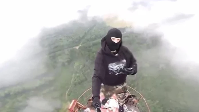 Z tejto selfie sa vám zatočí hlava.
