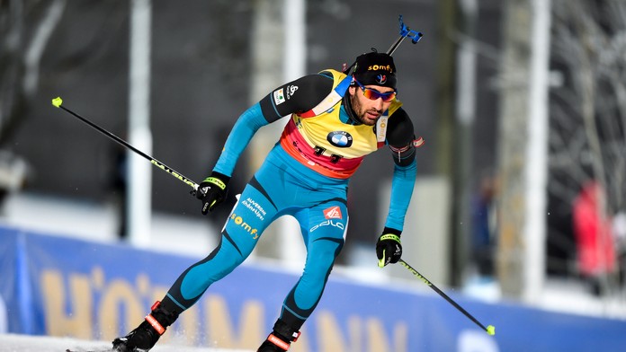 Víťaz stíhacích pretekov v Östersunde Martin Fourcade.