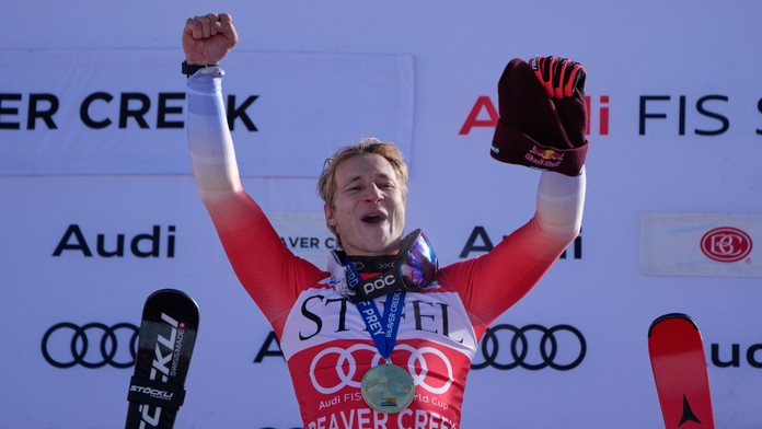 Hviezdny Švajčiar opäť potvrdil svoju dominanciu. V úvodnom zjazde sezóny nedal konkurencii šancu