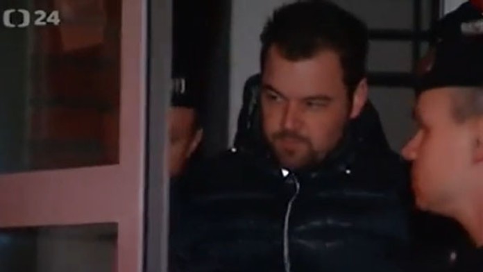 Súd poslal Petra Kramného do väzenia