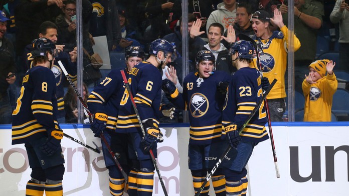 Buffalo dalo Ottawe poriadnu nakladačku.