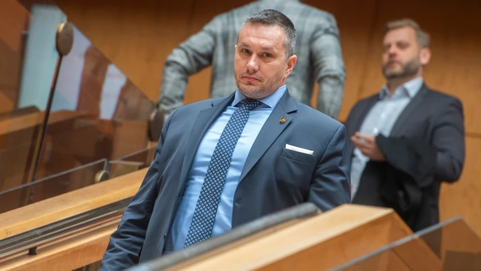 Prezidentka dočasne pozbavila riaditeľa SIS výkonu štátnej služby