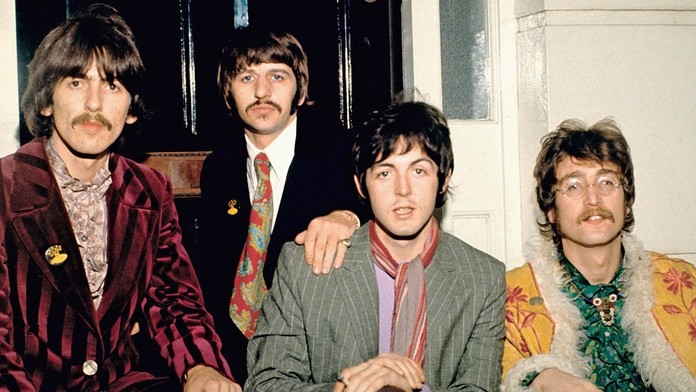 Legendárni Beatles vydajú poslednú skladbu. Lennonov hlas vyslobodila zo starej nahrávky umelá inteligencia