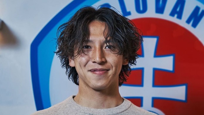 Dobrý deň, volám sa Daiki a budem hrať za Slovan. Olympionik sa pri Weissovi za deň naučil to, čo iným trvá dekádu