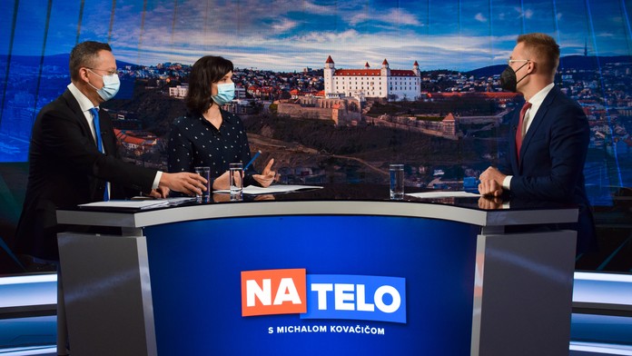 Ladislav Kamenický a Veronika Remišová v Na telo.