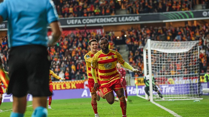 VIDEO: Exportnými nožničkami sa prihlásil o gól sezóny. Afričan skóroval nevídaným spôsobom