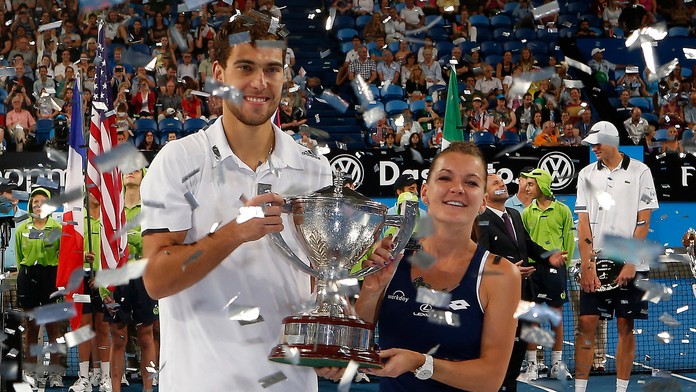 Jerzy Janowicz a Agnieszka Radwanska získali historicky prvýkrát Hopmanov pohár, teda sú "nepísaní" majstri sveta. 10. január