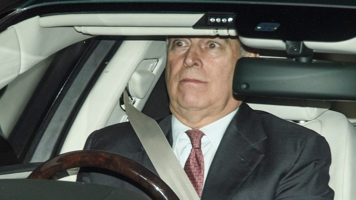 Mocní muži sveta budú poriadne nervózni. Súd zverejní hriešny zoznam klientov pedofilného finančníka Epsteina