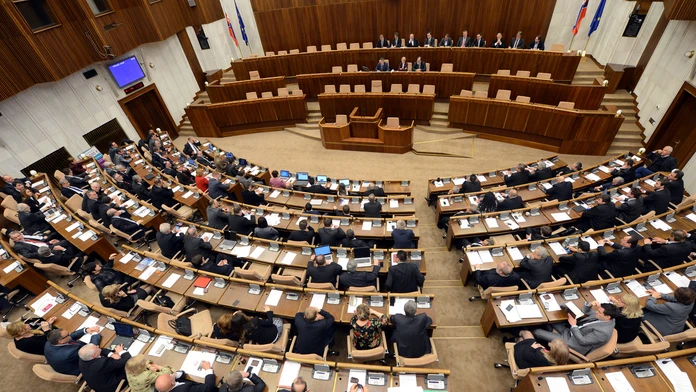 Plénum Národnej rady SR (NR SR) 