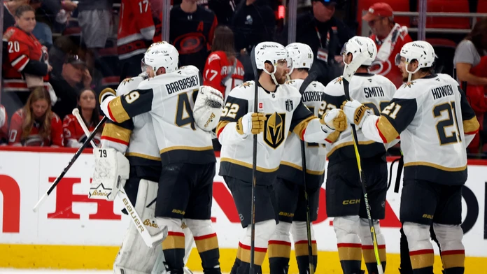VIDEO: Prvé finále Stanley Cupu prinieslo skvelú prestrelku. Hrdinom Vegas sa stal Hertl