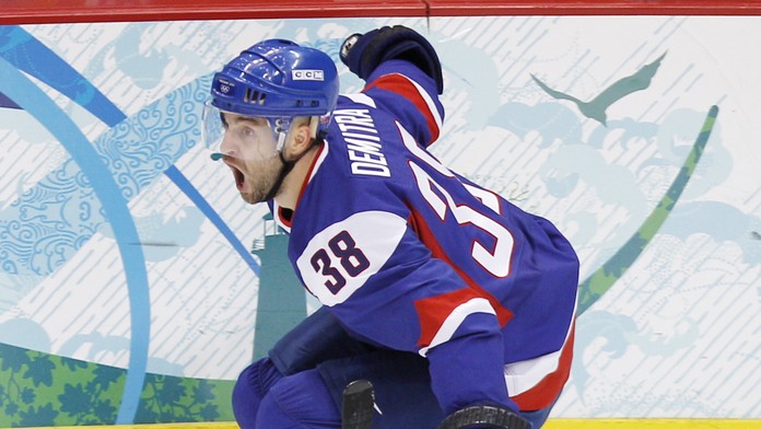 Pavol Demitra sa raduje z gólu proti Fínsku počas zápasu o bronzovú medailu na ZOH vo Vancouveri.