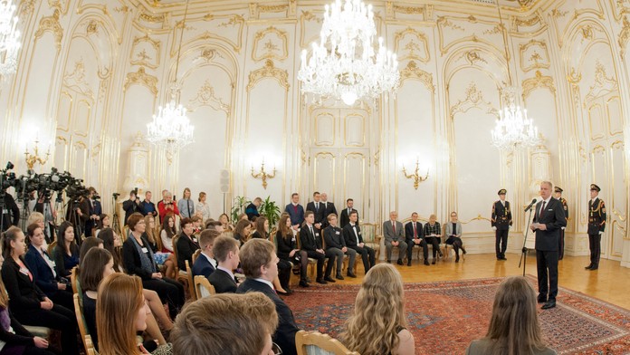 Prezident Andrej Kiska so študentmi.