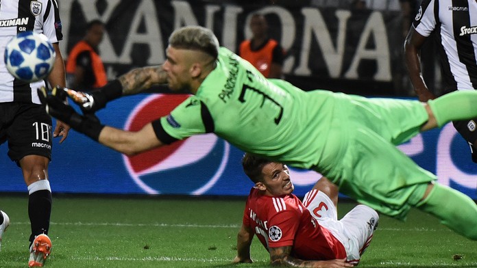 Brankár Alexandros Paschalakis.