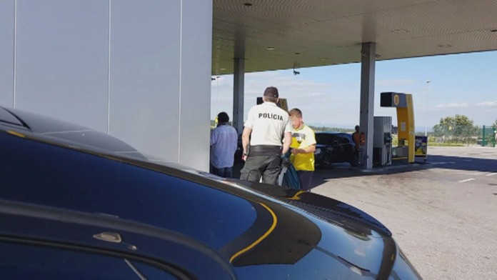 Pôrod cisárskym rezom sa zmenil na horor.