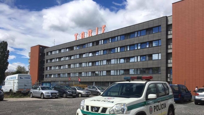 Ubytovňa, z ktorej vypadol malý chlapec