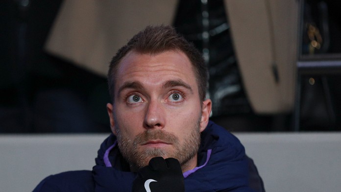 Érik Lamela z Tottenhamu oslavuje gól v dueli LM proti Crvenej zvezde.