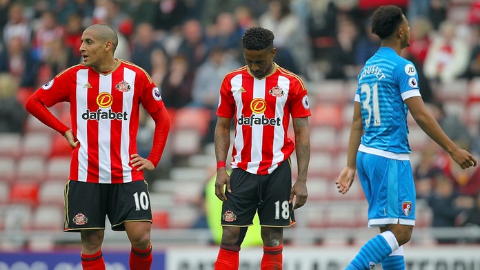 Sklamanie hráčov Sunderlandu po inkasovanom góle.