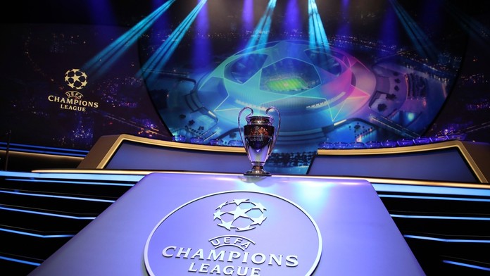 Prehliadka vojenskej techniky počas centrálnych osláv 75. výročia SNP