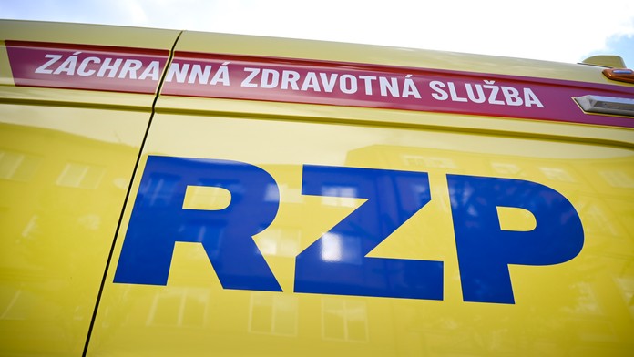 Pacientovi už slovenský lekár nedokázal pomôcť. Vedľa tela ležalo zariadenie, ktoré mu malo zachrániť život