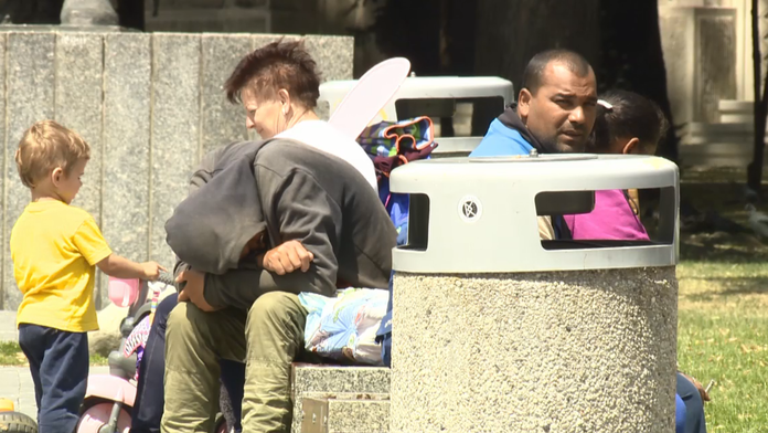 Ľudia na ulici - ilustračná foto