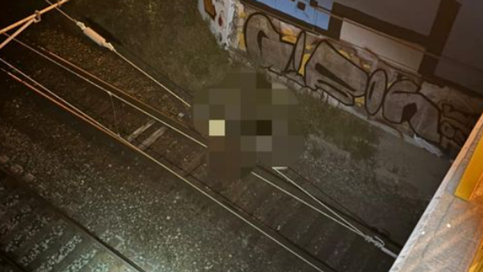 Telo mŕtvej ženy na koľajisku v Bratislave.