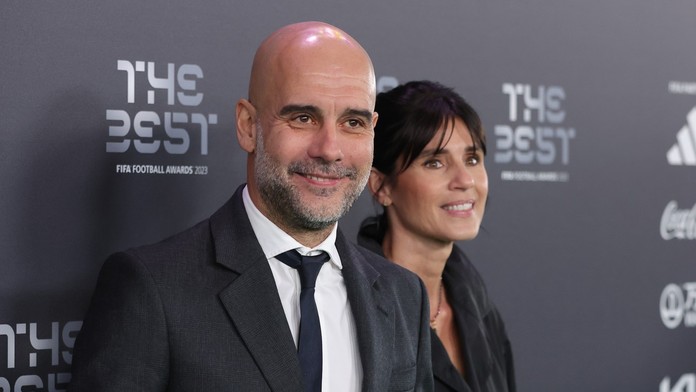 Náročné obdobie na ihrisku aj v súkromí. Guardiola sa po 30 rokoch rozchádza s manželkou