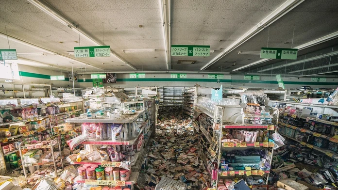 Supermarkety ostali plne zásobené.
