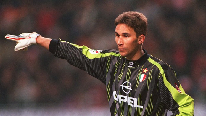 Titul vychytal aj pre Buffona, no kariéra mu stroskotala. Nádejného brankára pohltila závislosť od drog